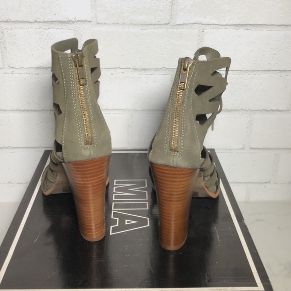 Mia Ira Olive Suede Lace-Up Gladiator Sandals - Picture 7 of 9